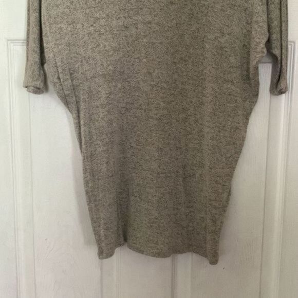 Aiden Y tan short sleeve oversized short sleeve shirt size medium - Picture 2 of 10